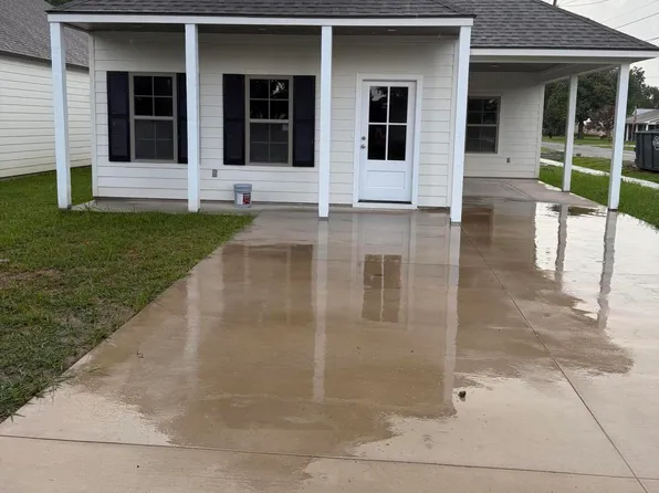 309 E Edwards St, Rayne, LA 70578