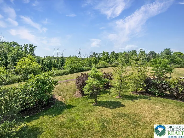 1096 Sparrow Way — Photo 47