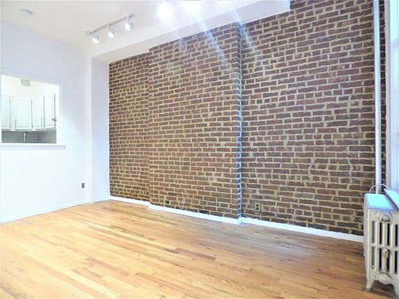 2nd image of 1733 2nd Ave #3W