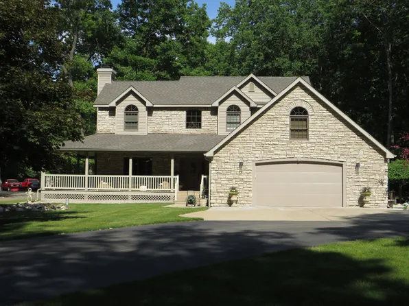 9593 Oakley Rd, Saint Charles, MI 48655