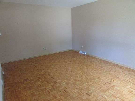 4th image of 5108 Michigan Ave