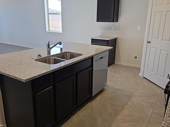 5th image of 1468 Alto Colores St