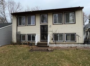 112505 Ramsey Ct, Chaska, MN 55318