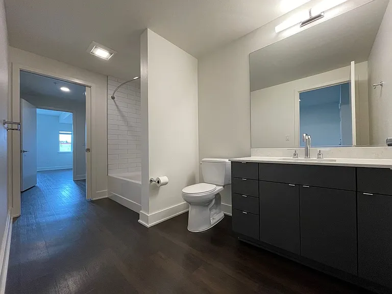 2201 Eastlake Ave E — Photo 29