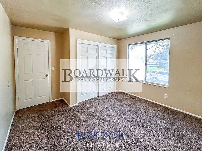 661 N 980 W — Photo 13