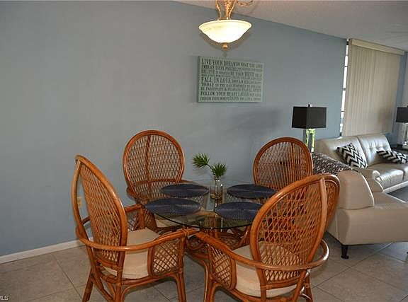 5th image of 693 Seaview Ct APT 507