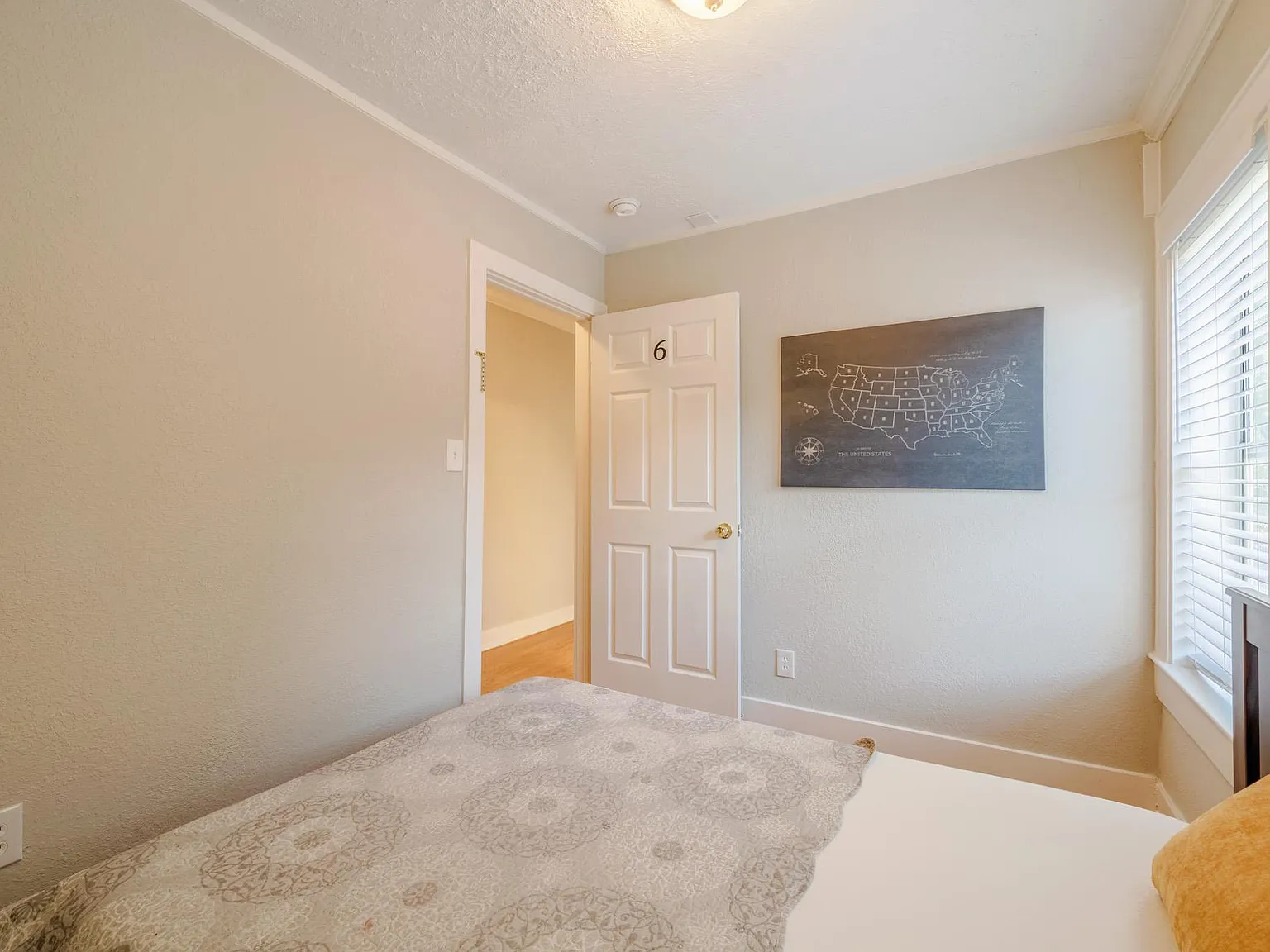 4 bed, 2.0 bath, 1682 sqft, $650 — Photo 1