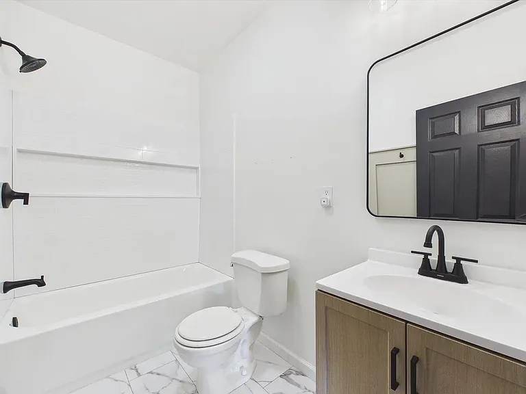 2434 C St — Photo 5