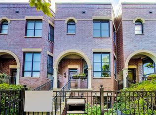 2622 N Hartland Ct, Chicago, IL 60614