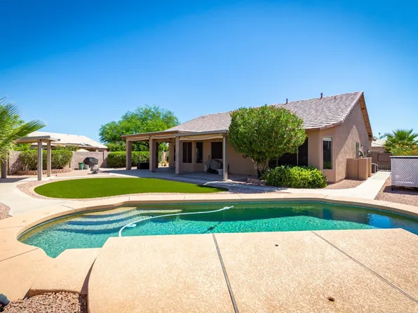 6750 S Callaway Dr, Chandler, AZ 85249