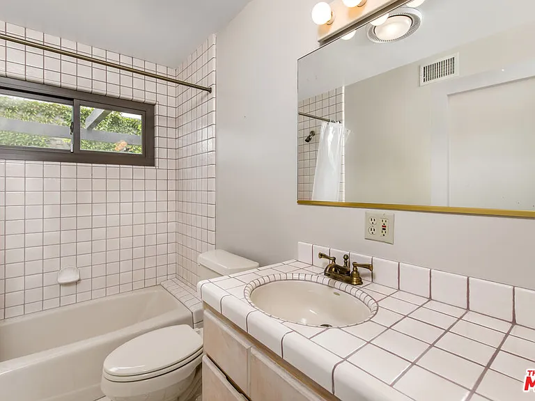 5949 Abernathy Dr — Photo 18