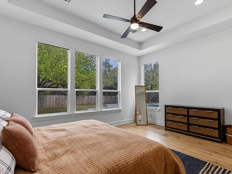 101 Onion Creek Ln — Photo 15