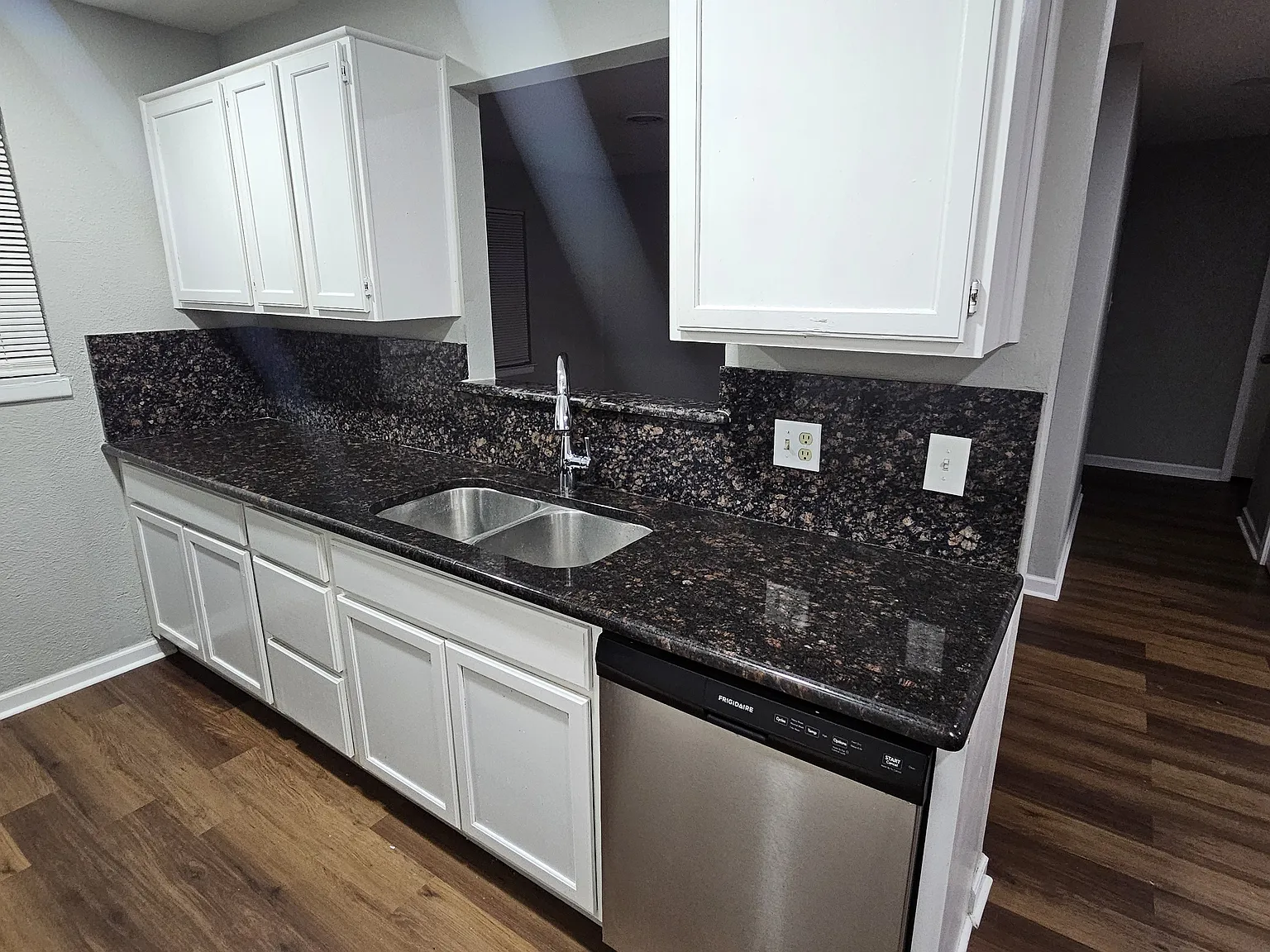 4 bed, 1462 sqft, $1,875 — Photo 4