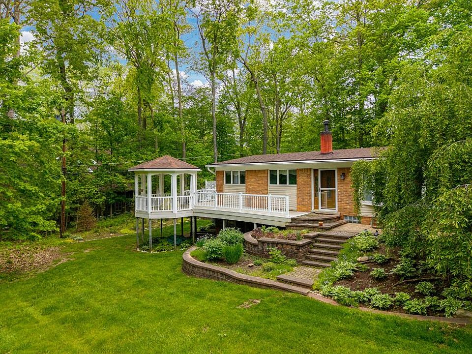 1st image of 4179 Woodland Dr