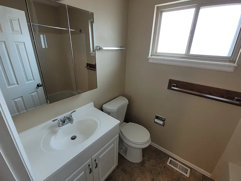 Full bath upstairs