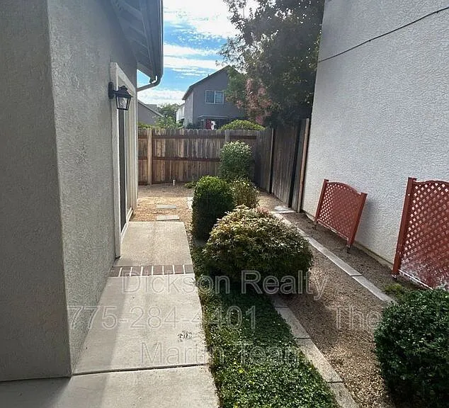 5776 Golden Eagle Dr — Photo 14