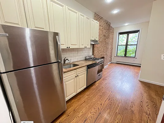 Rented by Corcoran | media 26