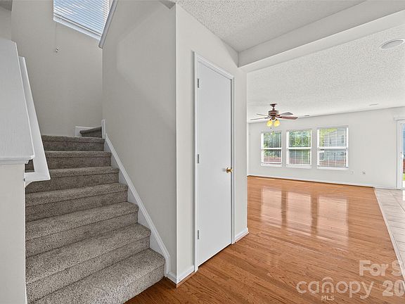 5th image of 13750 Rutherglen Ct