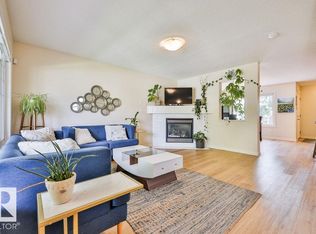 8760 Stein Ln NW, Edmonton, AB T6R0L5