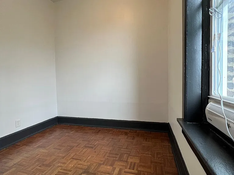 1004 W 18th St #3R — Photo 3