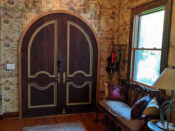 5th image of 4405 Grassmere Ln