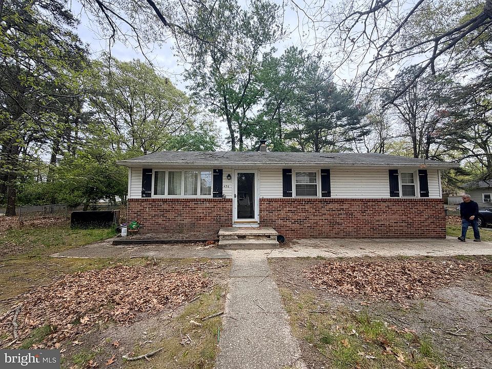 1st image of 426 S Willow Ave