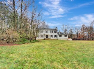 20 N Disbrow Hill Rd, Monroe Township, NJ 08831