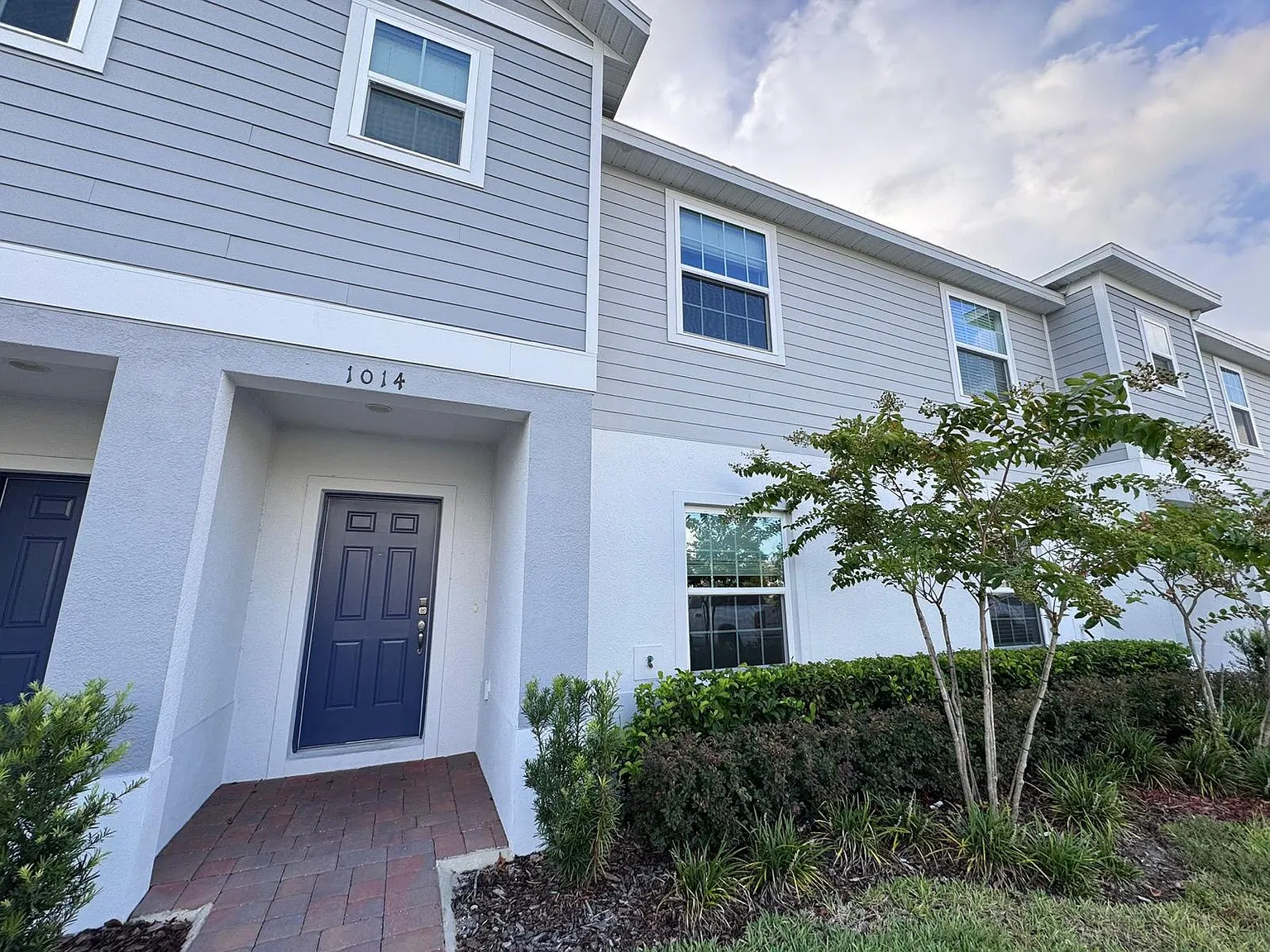 3 bed, 2.5 bath, $1,900 — Photo 3