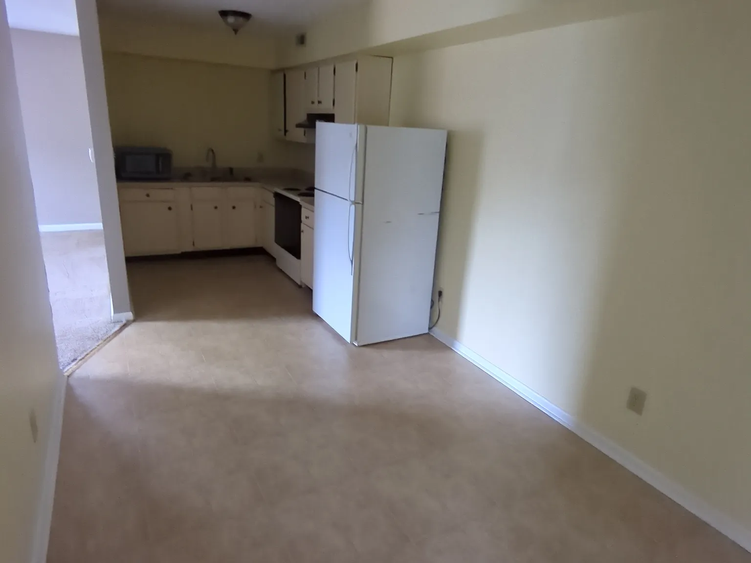 2 bed, 775 sqft, $945 — Photo 4