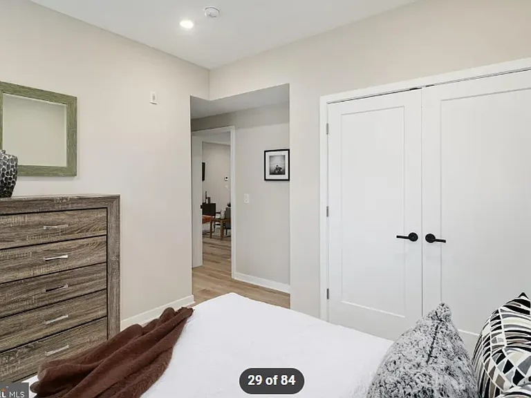 3712 Midvale Ave — Photo 6