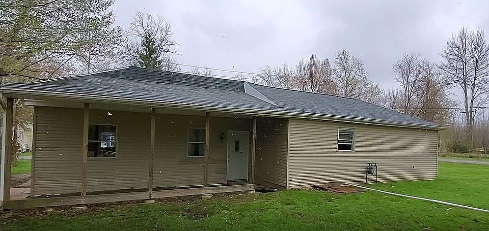 2nd image of 9392 Orange St