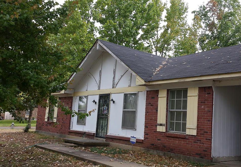 1st image of 3698 Village Oak Cv