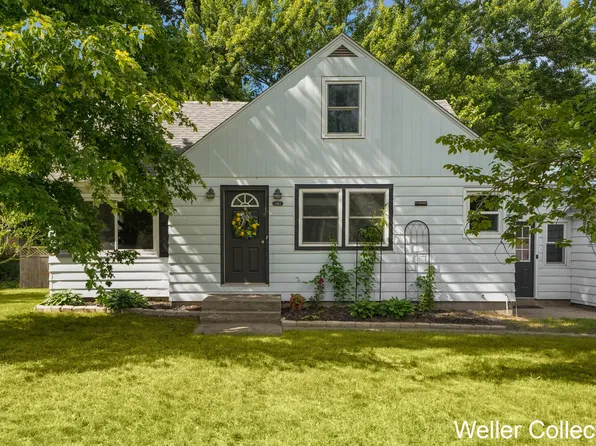 1461 Bauer Rd, Jenison, MI 49428