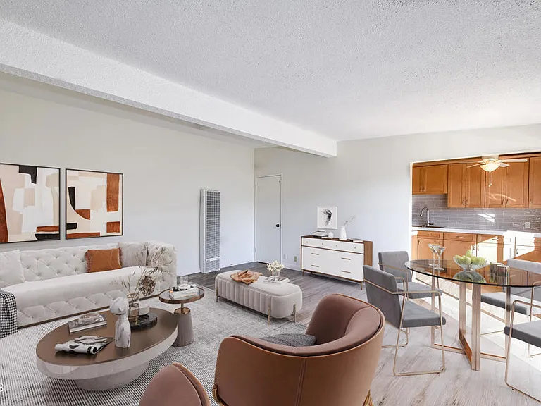 2707 Montrose Ave #10 — Photo 2