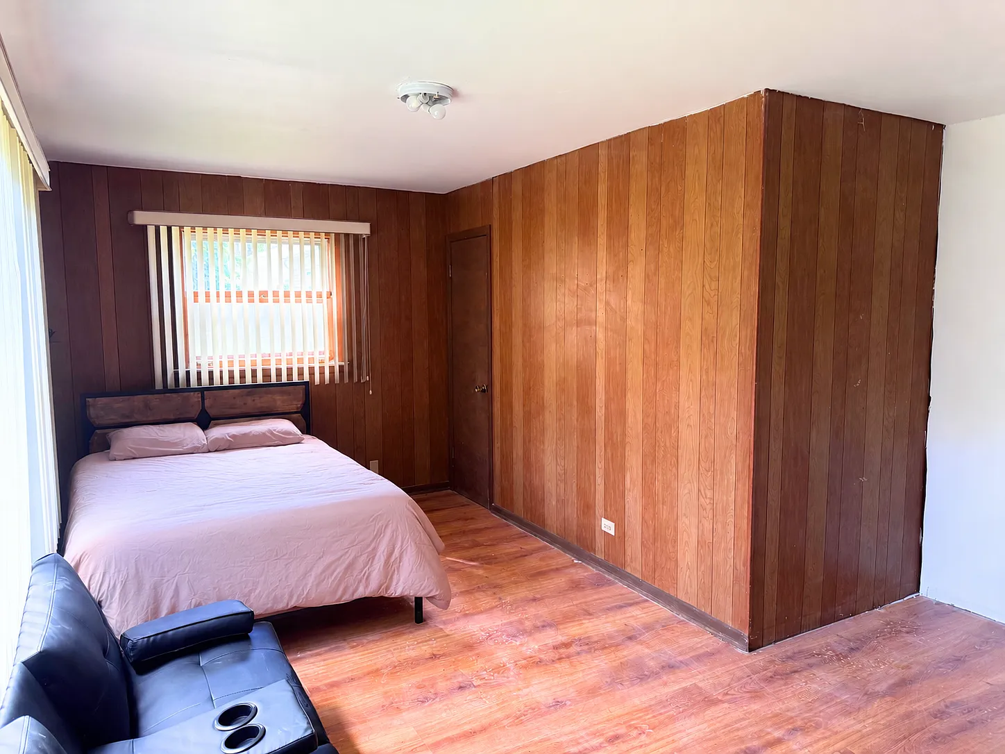 103 S Bartlett Rd — Photo 1