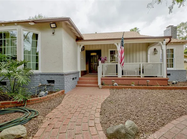 15556 Valerio St, Van Nuys, CA 91406