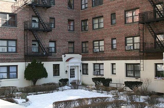 2nd image of 38 Park Ave APT 53