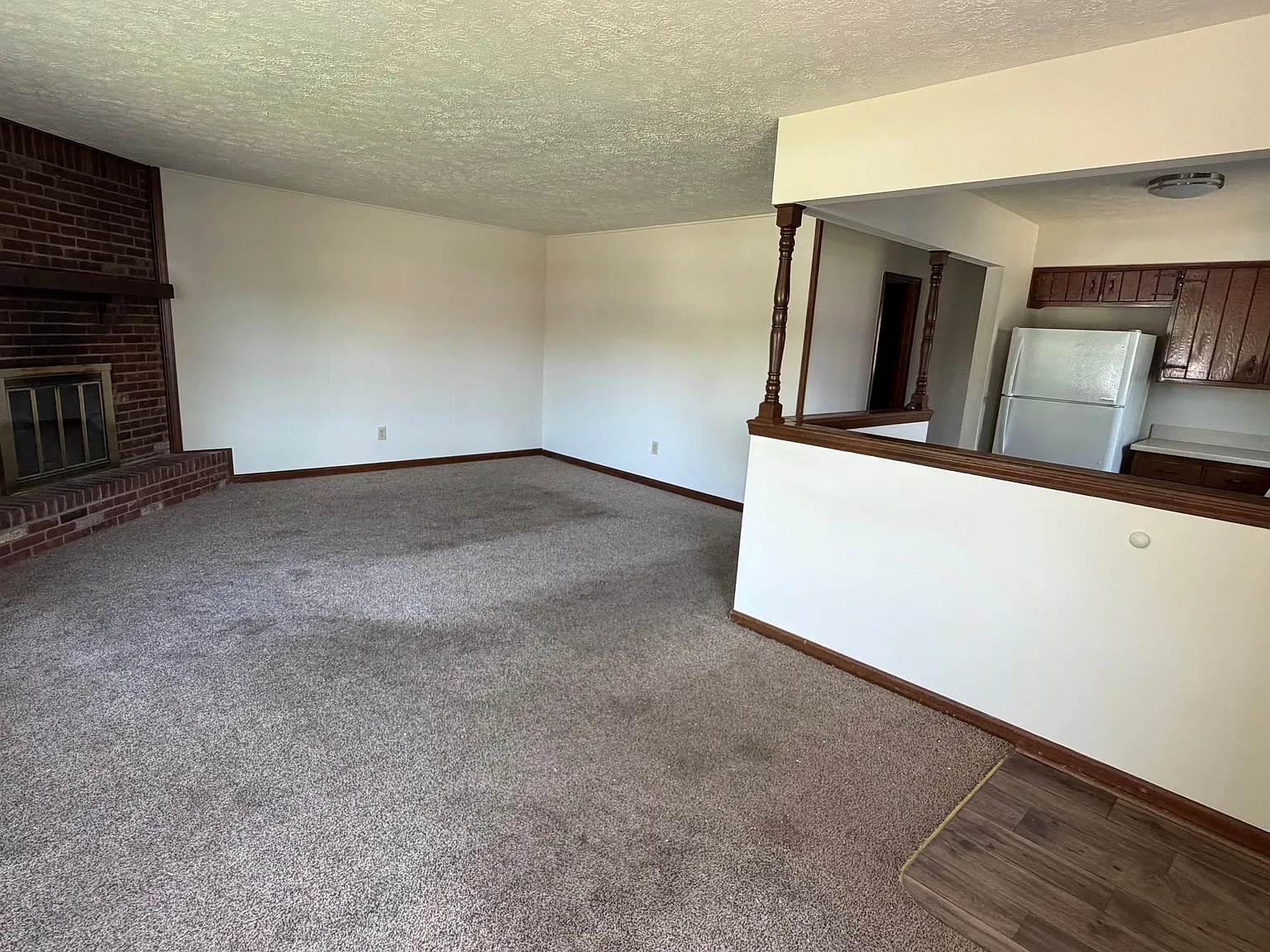 2 bed, 2.0 bath, 1700 sqft, $1,499 — Photo 2