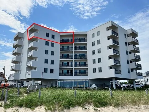 1 Cleaves Street #608, Old Orchard Beach, ME 04064