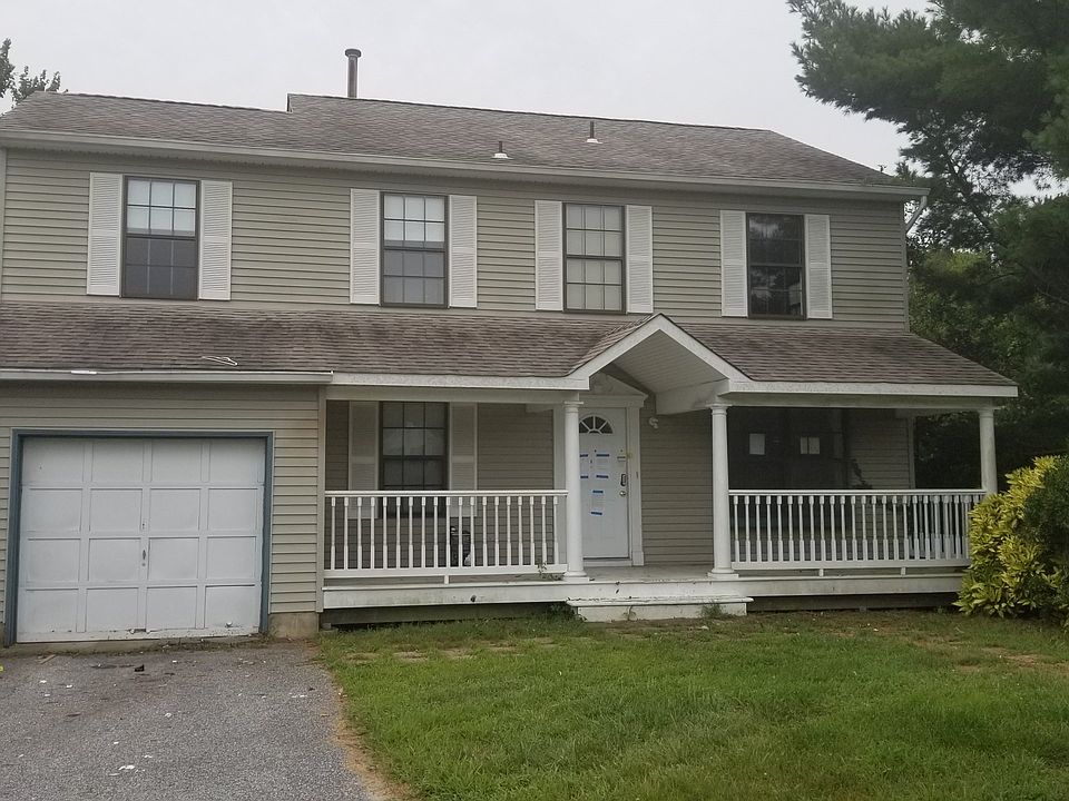 1st image of 316 Kelly Dr