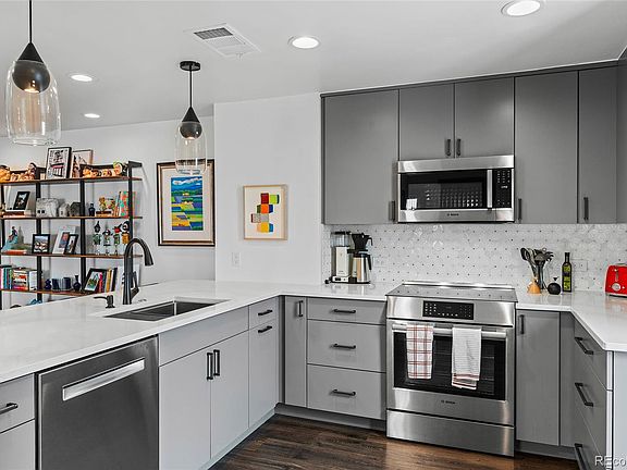 4th image of 480 S Marion Parkway #1701