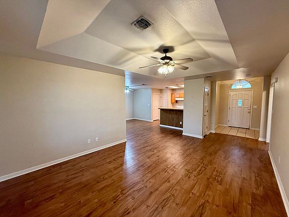 4th image of 1511 Dustin Cade Dr