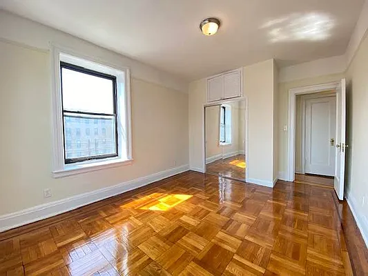 Rented by Queens Apartments Realty LLC | media 16