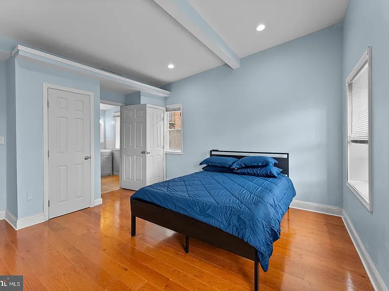 1818 E Pratt St #A — Photo 11