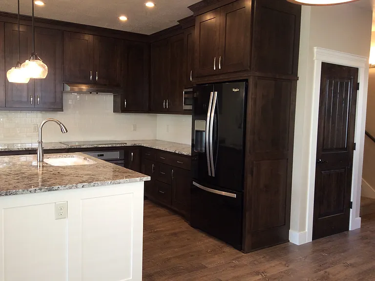 3820 Creek View Dr — Photo 10