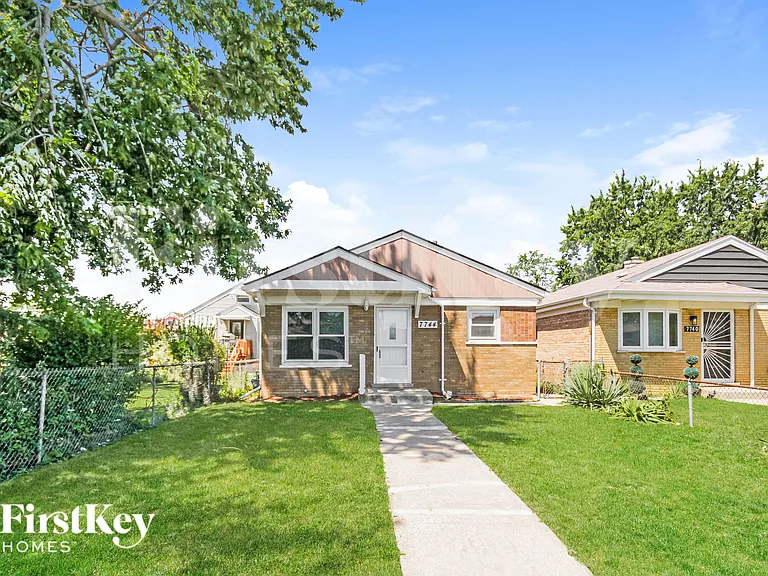 7744 Lotus Ave — Photo 2