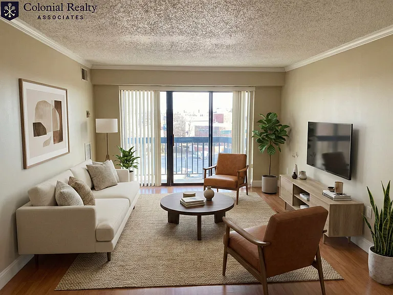 15 N Beacon St #603 — Photo 1
