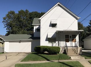 104 S Clayton St, Bloomington, IL 61701