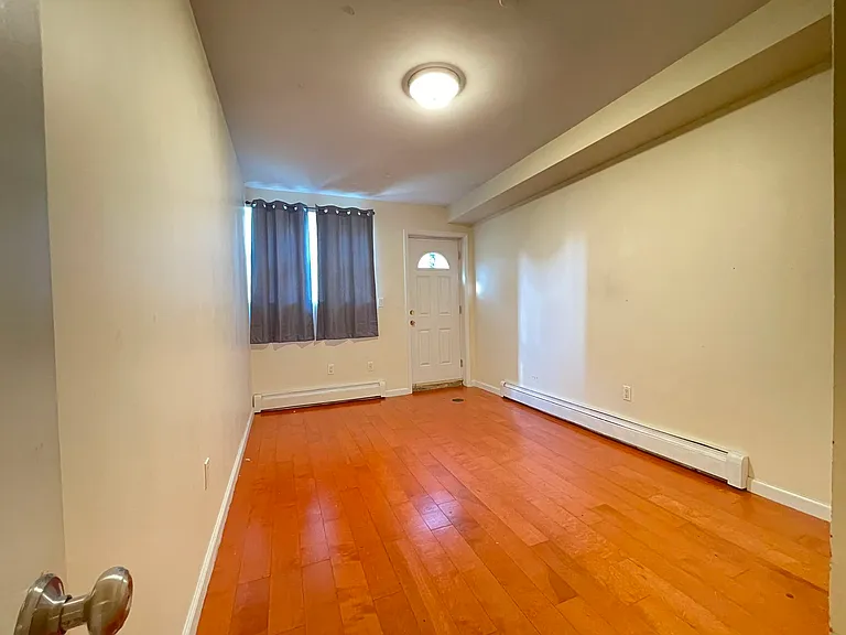 3062 Roberts Ave #1 — Photo 4