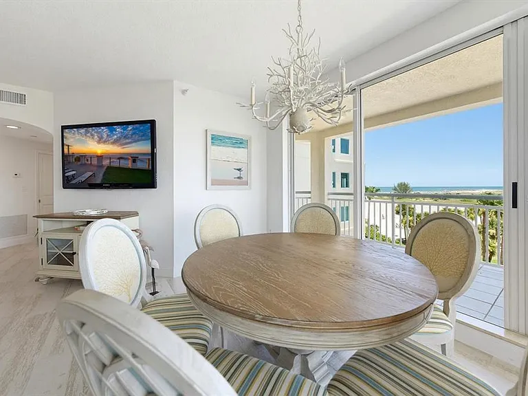 1170 Gulf Blvd #404 — Photo 7
